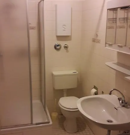 Апартаменты Ferienwohnung Bikeskisleep